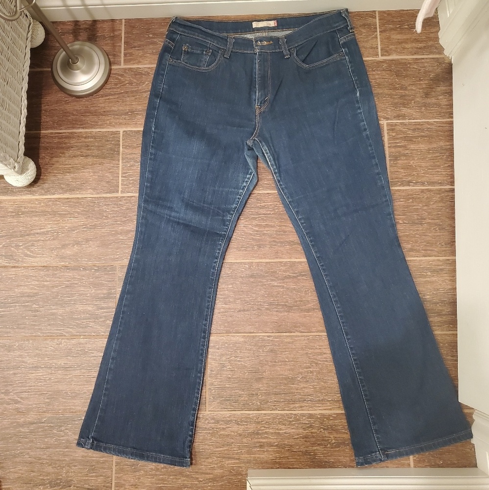 Boot Cut Levi's